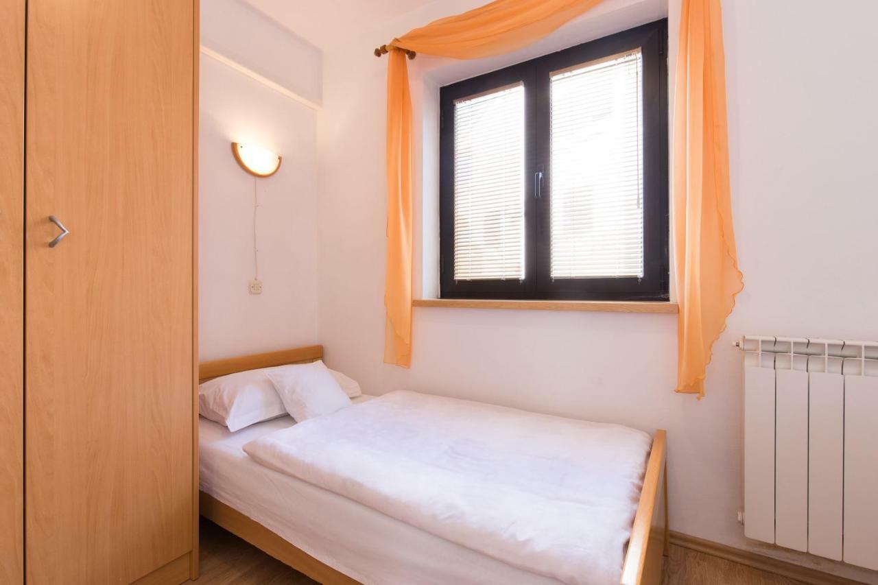 Villa Paradiso Punat Exterior photo